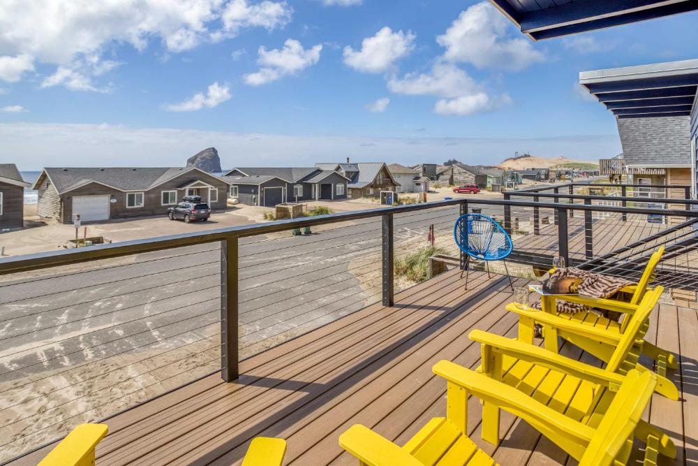 The Rock Inn Yacht - Meredith Lodging